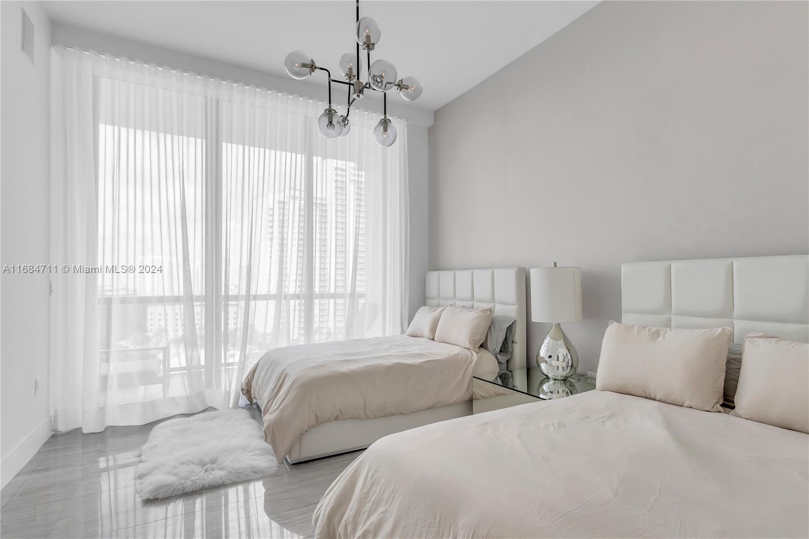 3300 NE 188th St Unit: LPH12