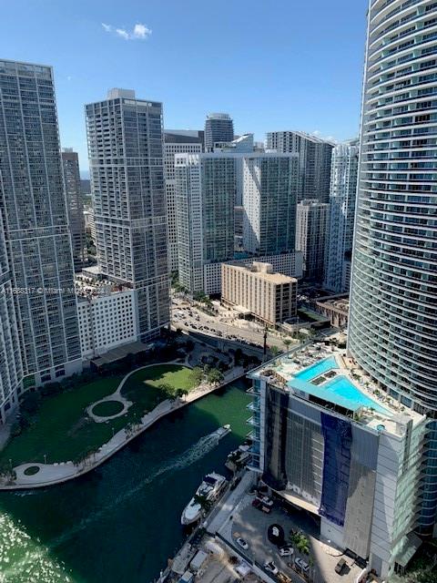 300 S Biscayne Blvd # 3701