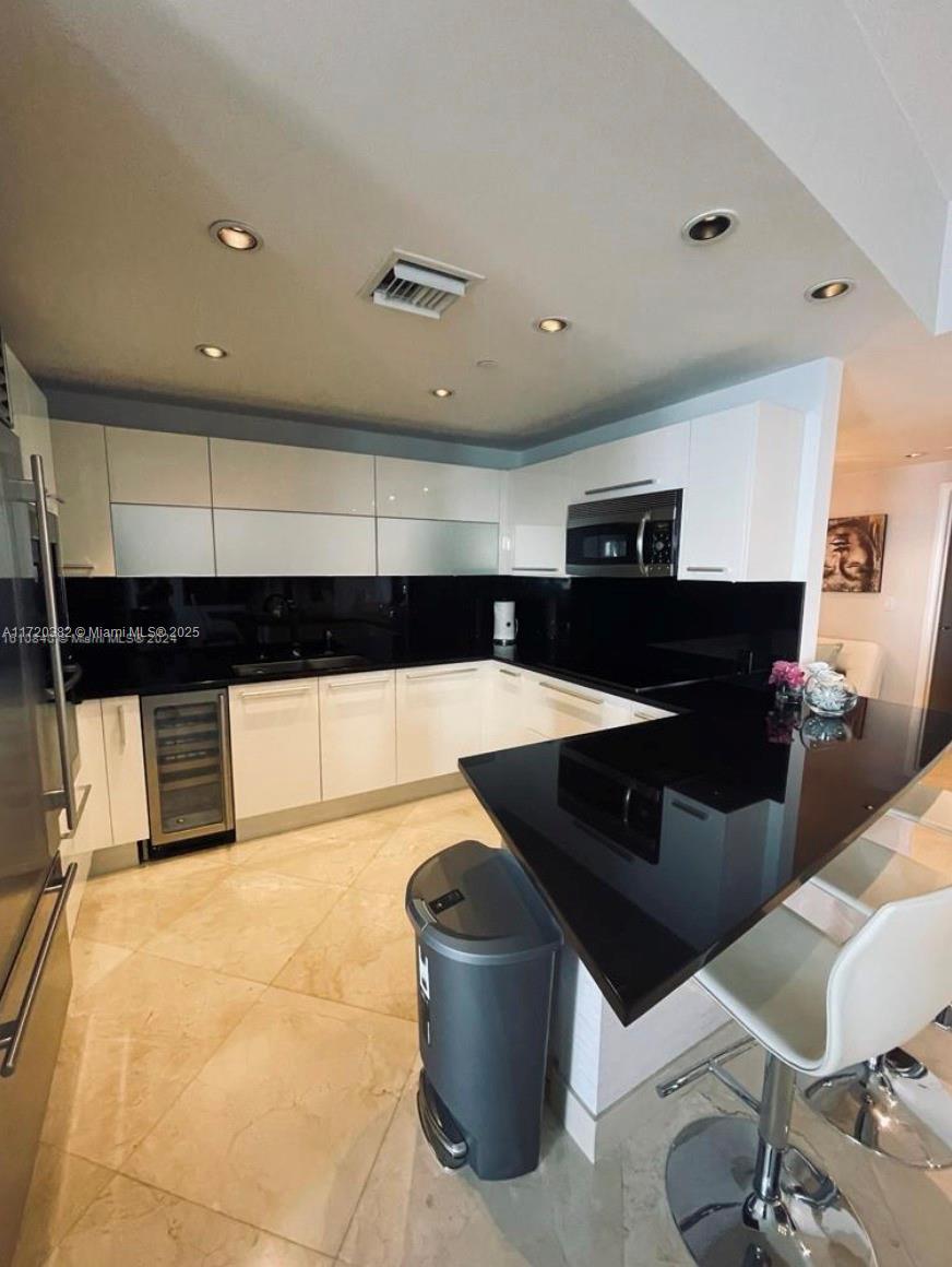 17121 Collins Ave # 3703