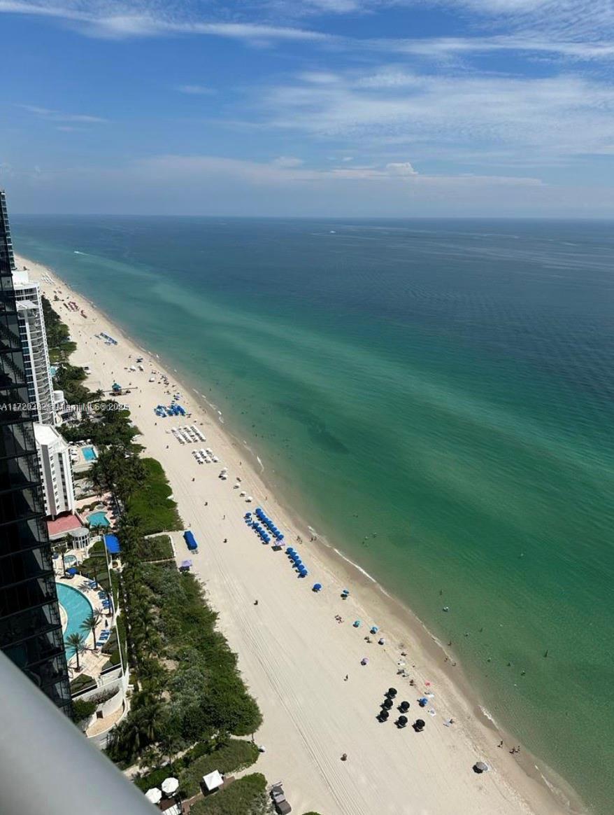 17121 Collins Ave # 3703
