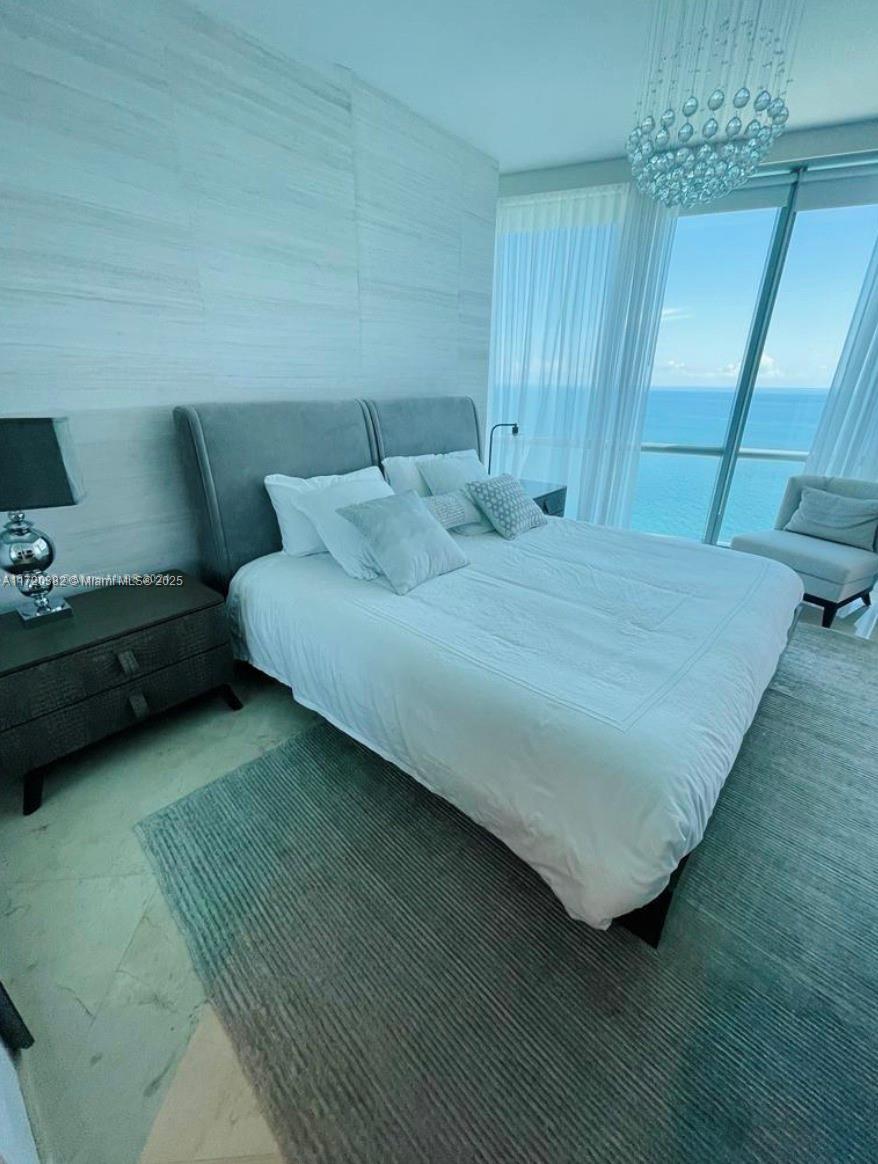 17121 Collins Ave # 3703