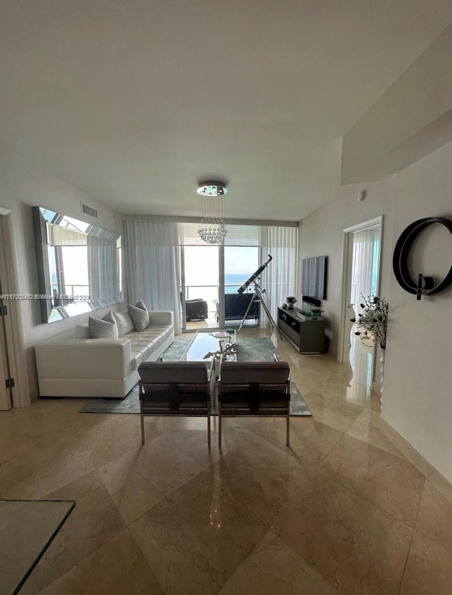 17121 Collins Ave # 3703