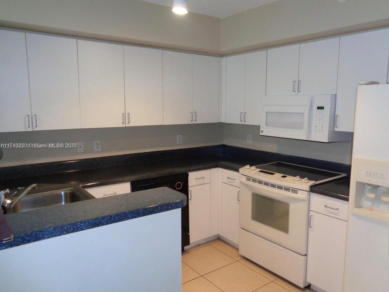 4816 N State Road 7 # 11108