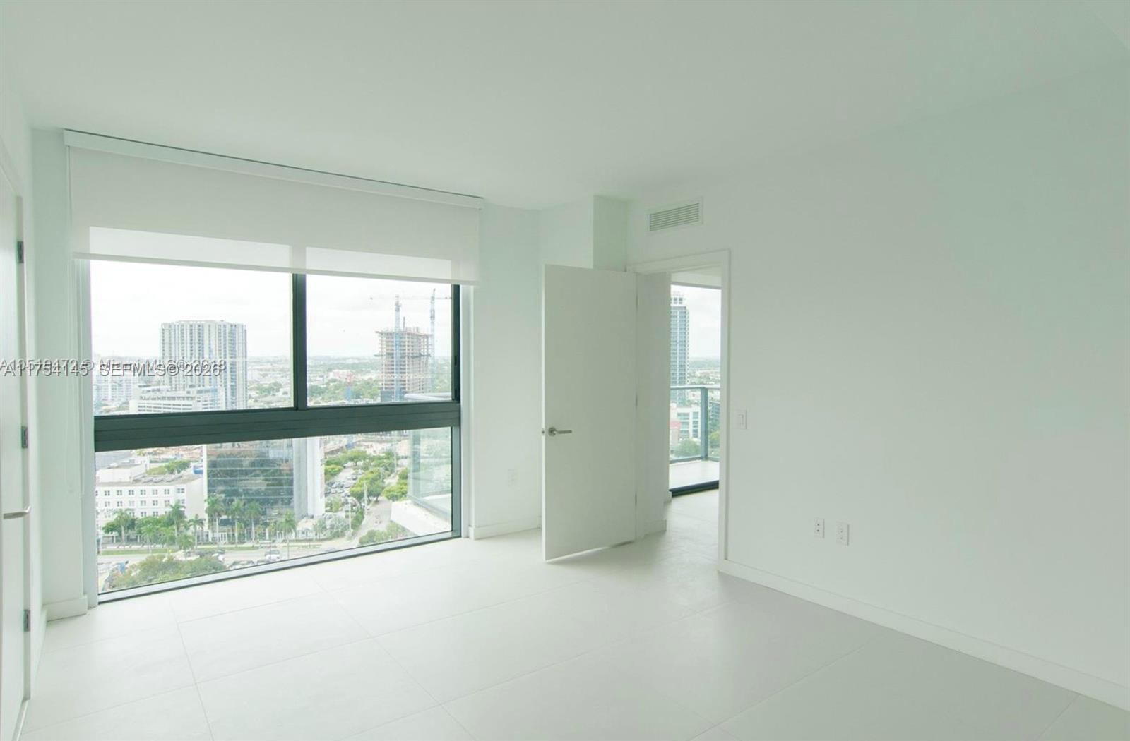 501 NE 31st St # 2009