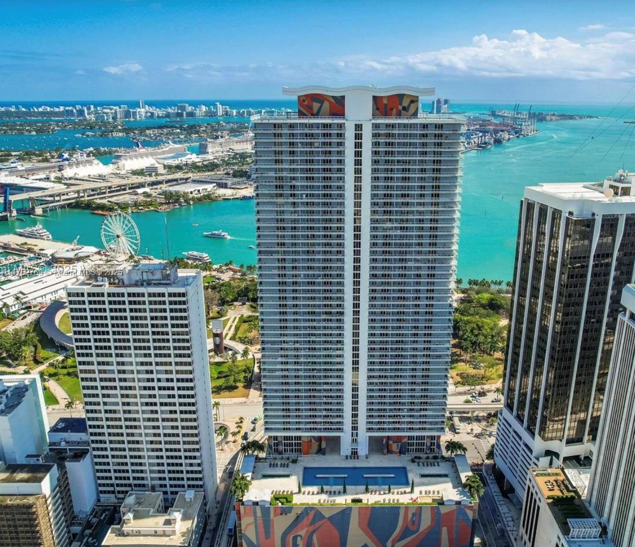 50 Biscayne Blvd # 2704