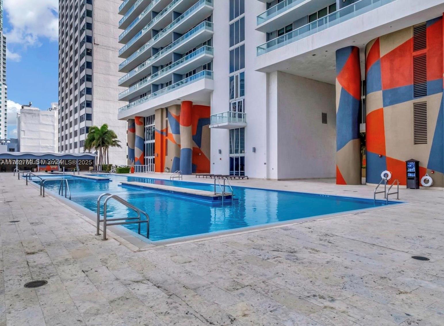 50 Biscayne Blvd # 2704