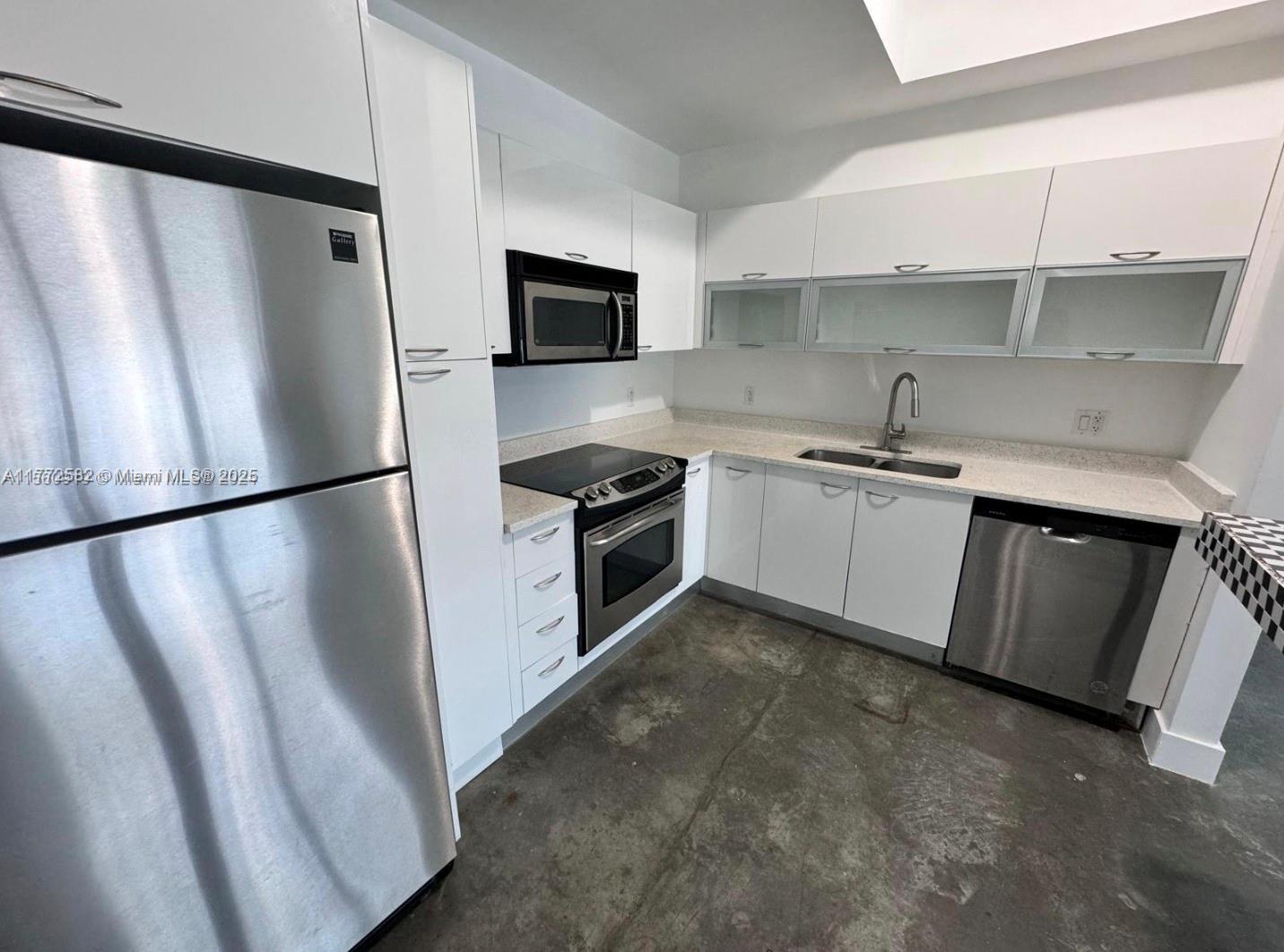 133 NE 2nd Ave # 1506