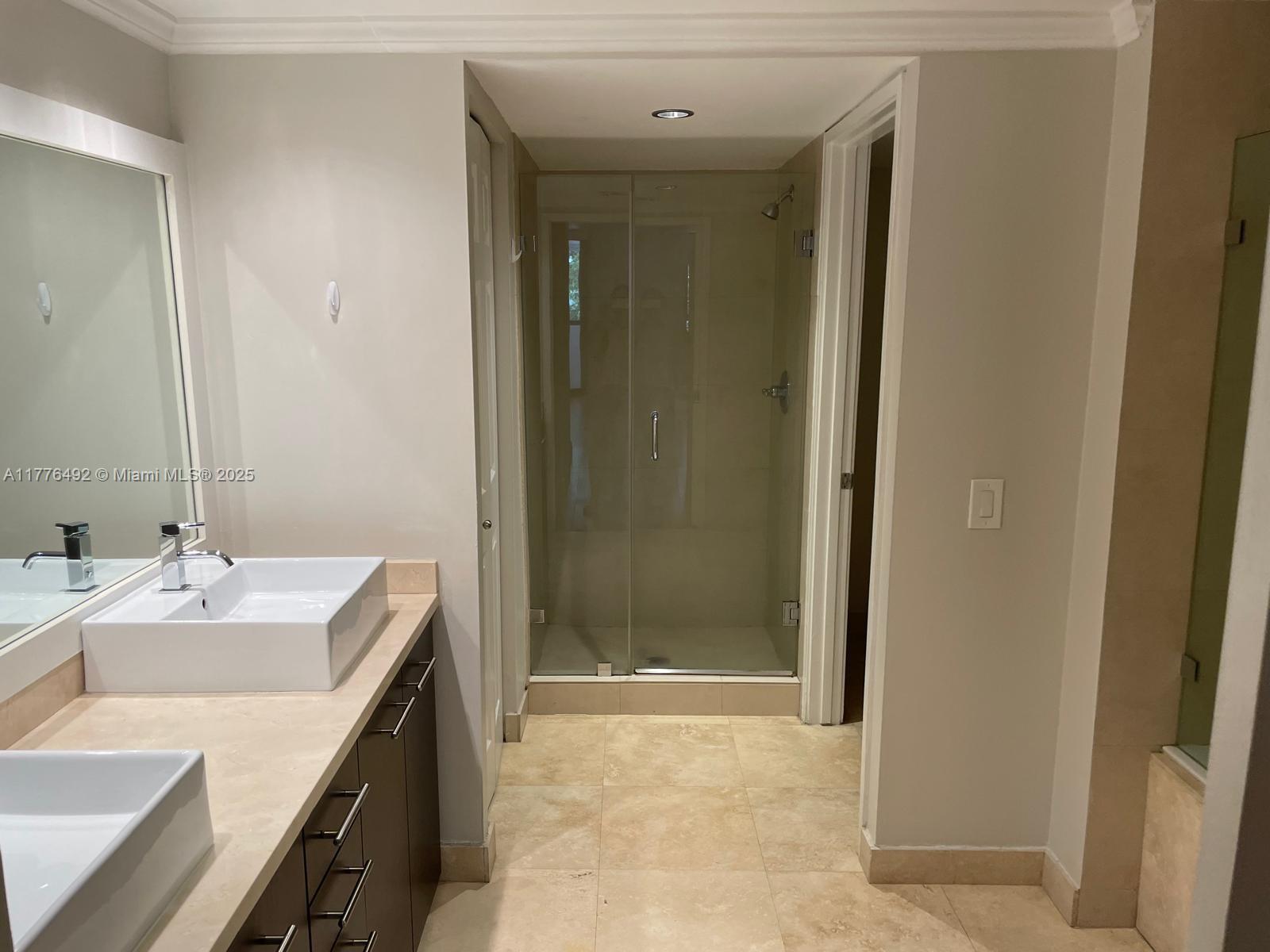 141 Crandon Blvd # 238