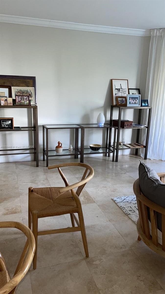 141 Crandon Blvd # 238
