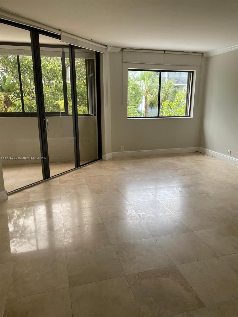 141 Crandon Blvd # 238