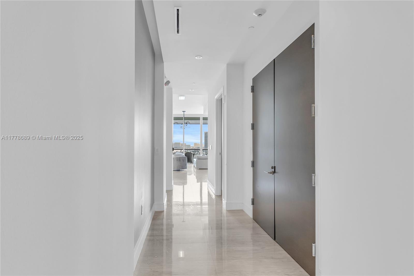 3300 NE 188th St Unit: LPH12