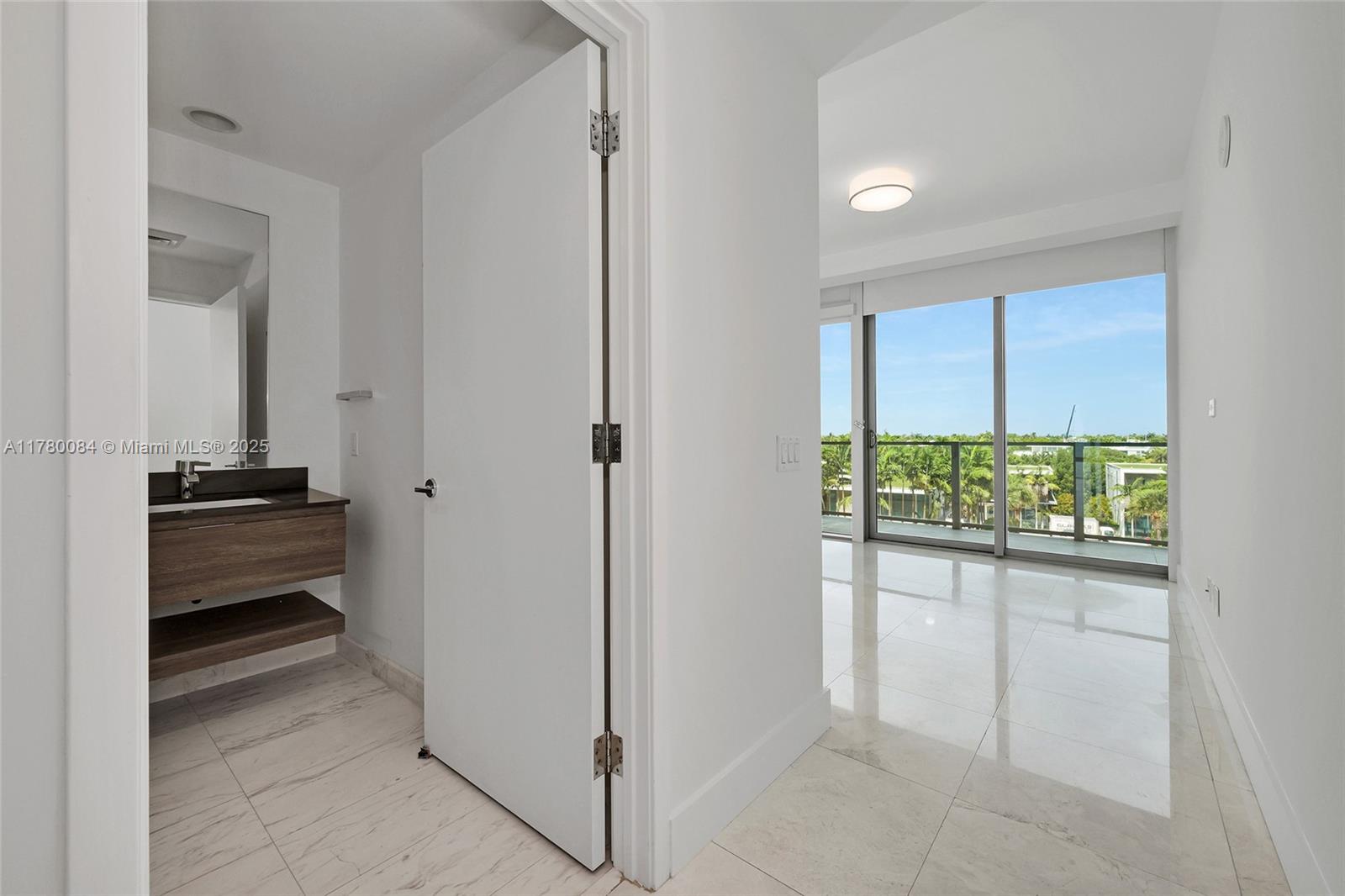 350 Ocean Dr # 506N