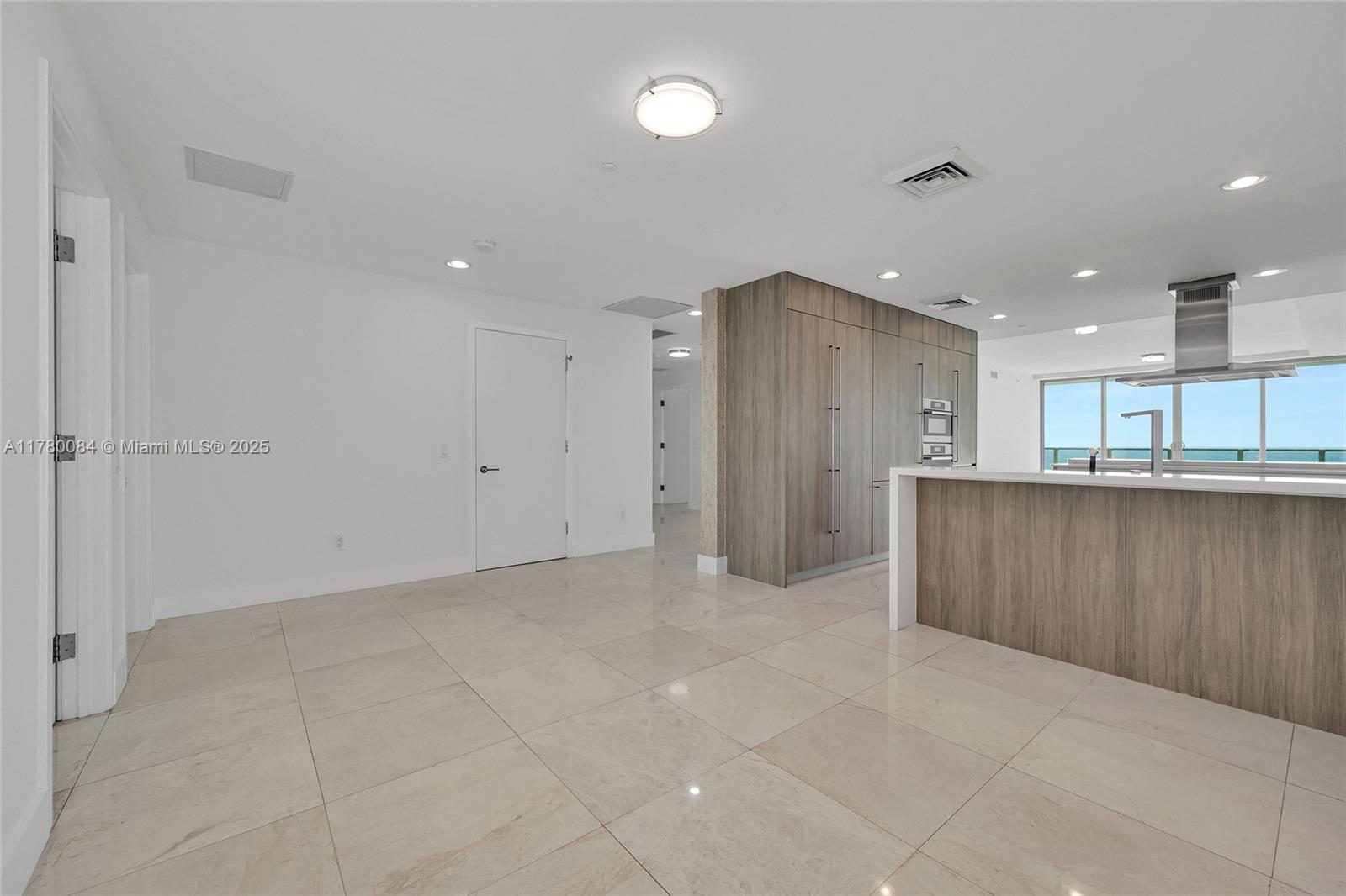 350 Ocean Dr # 506N