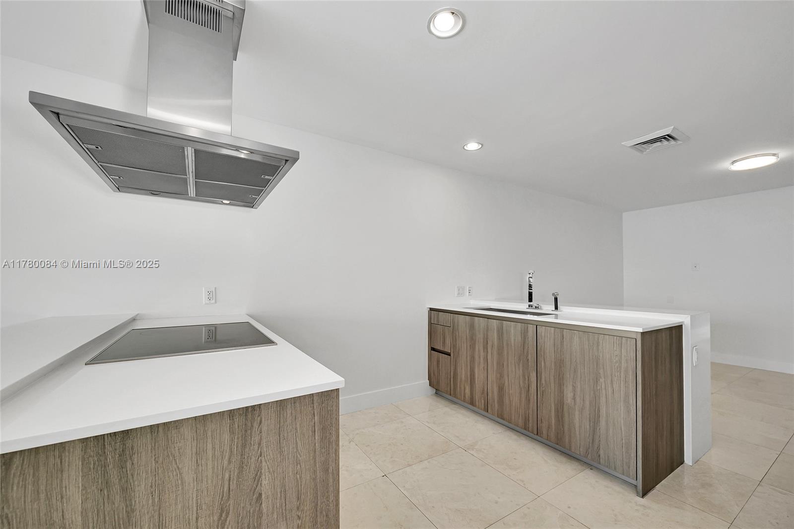 350 Ocean Dr # 506N