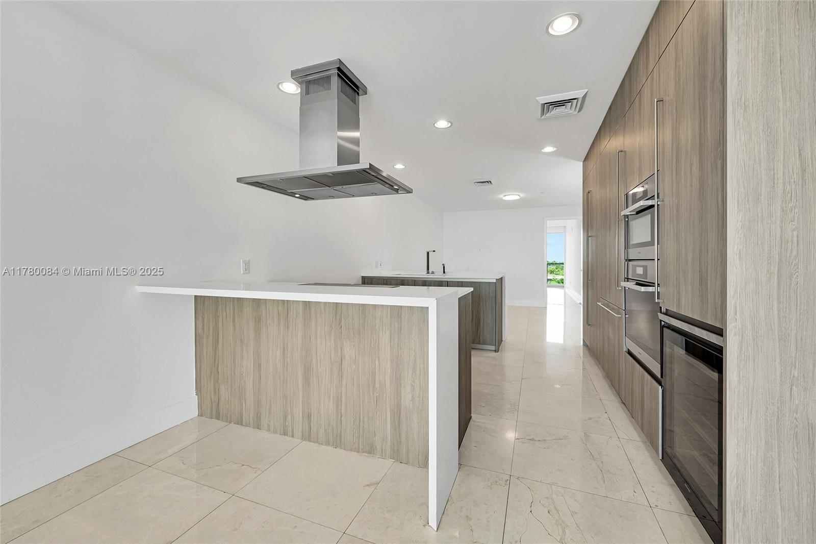 350 Ocean Dr # 506N