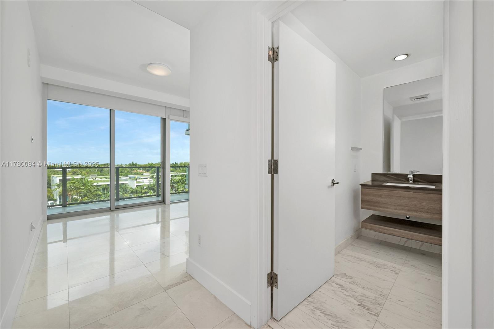 350 Ocean Dr # 506N