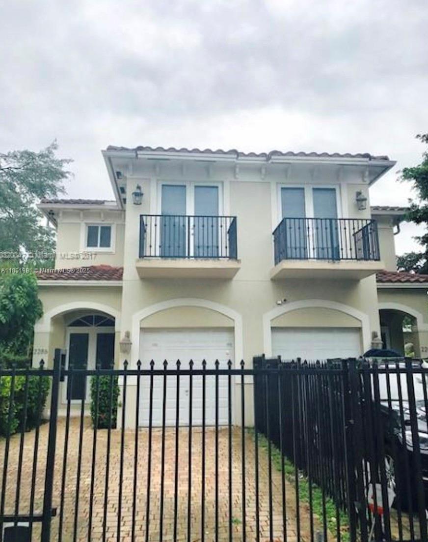 2286 SW 16 CT