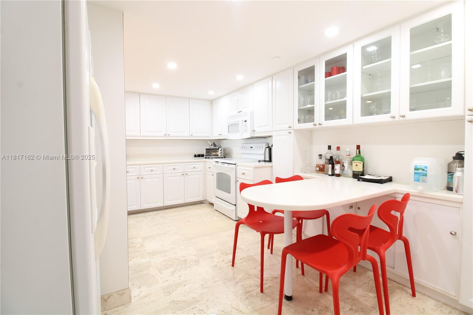 151 Crandon Blvd # 702