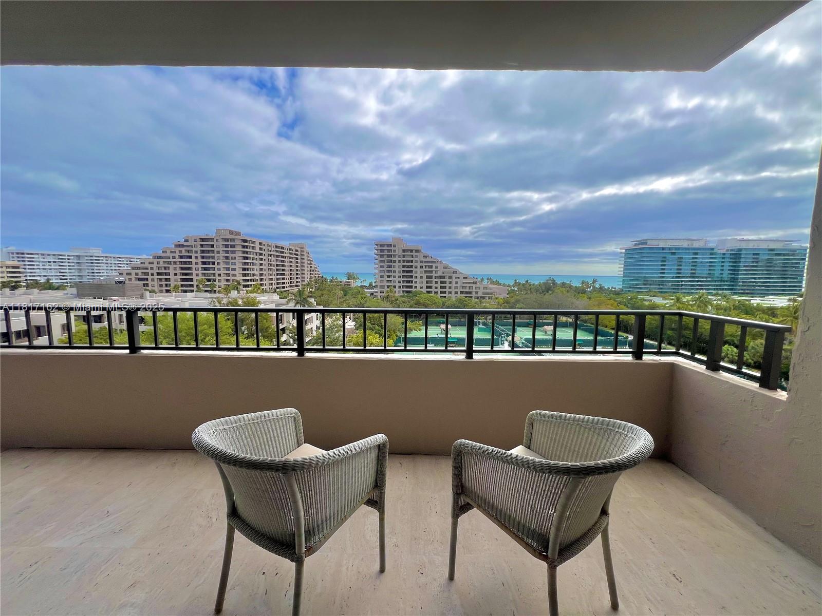151 Crandon Blvd # 702