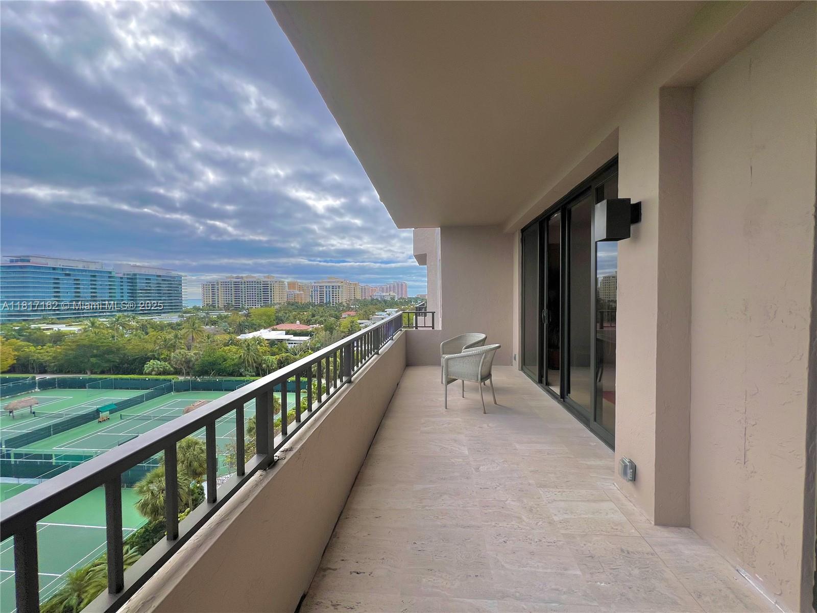 151 Crandon Blvd # 702