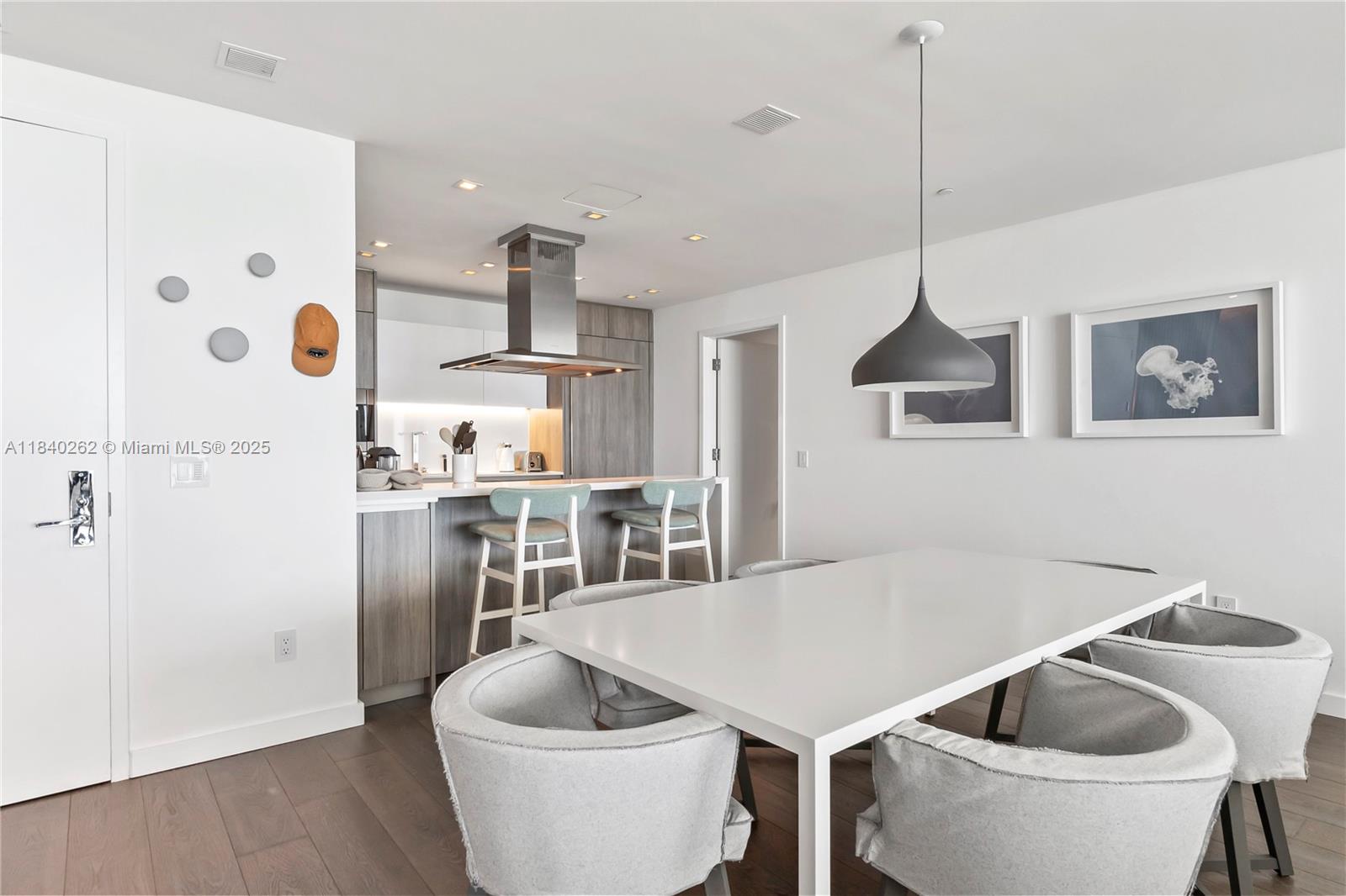 360 Ocean Dr # 704S