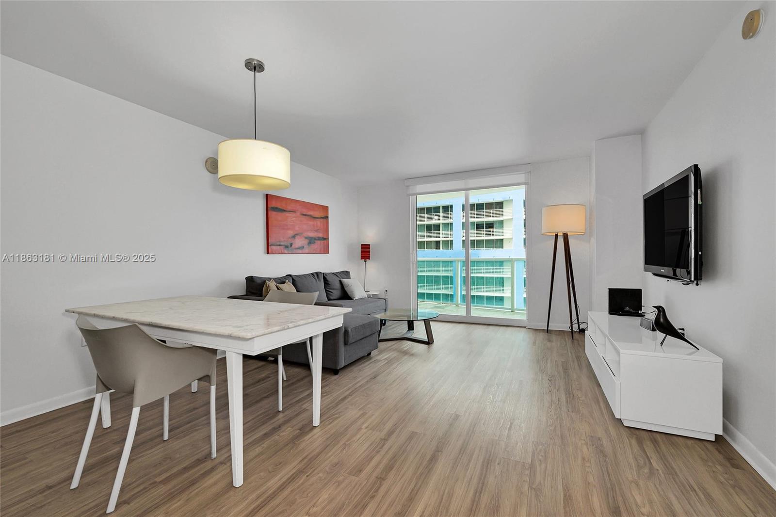 2101 Brickell Ave # 905