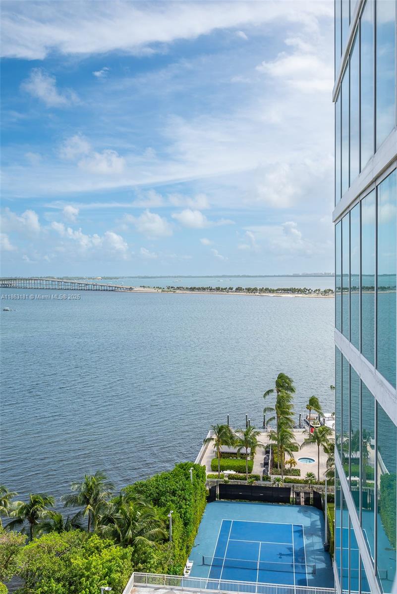 2101 Brickell Ave # 905