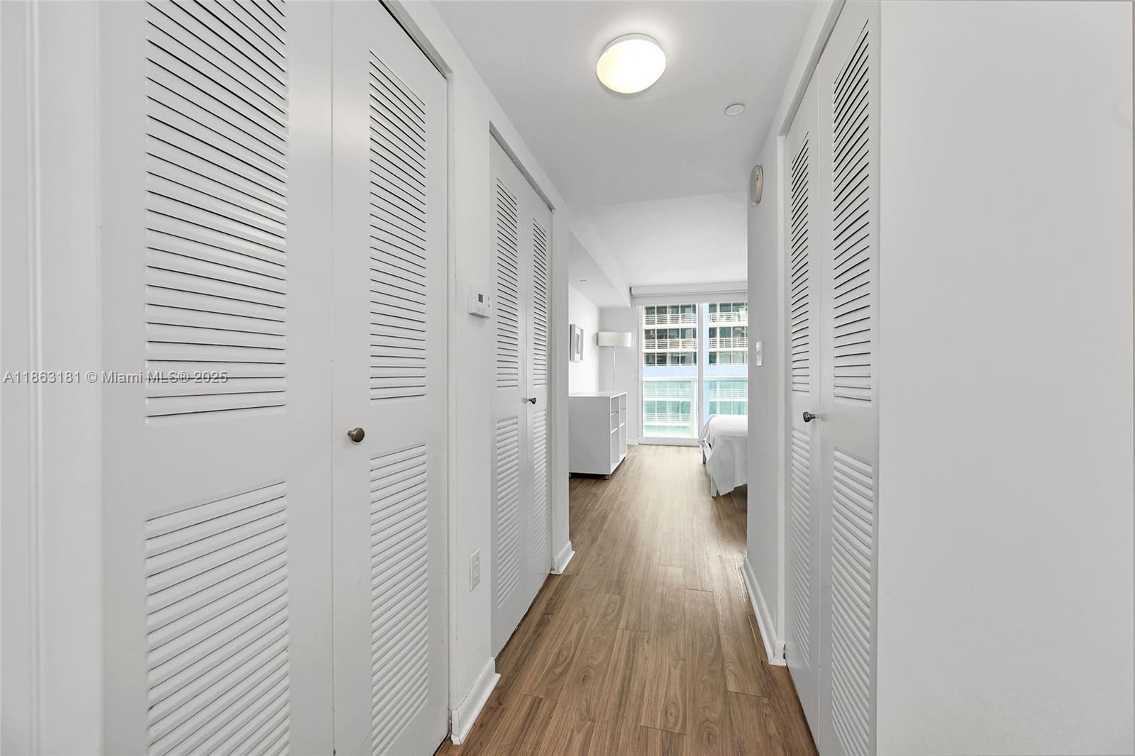 2101 Brickell Ave # 905