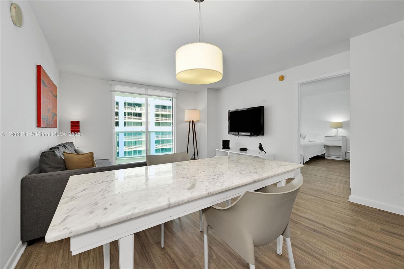 2101 Brickell Ave # 905