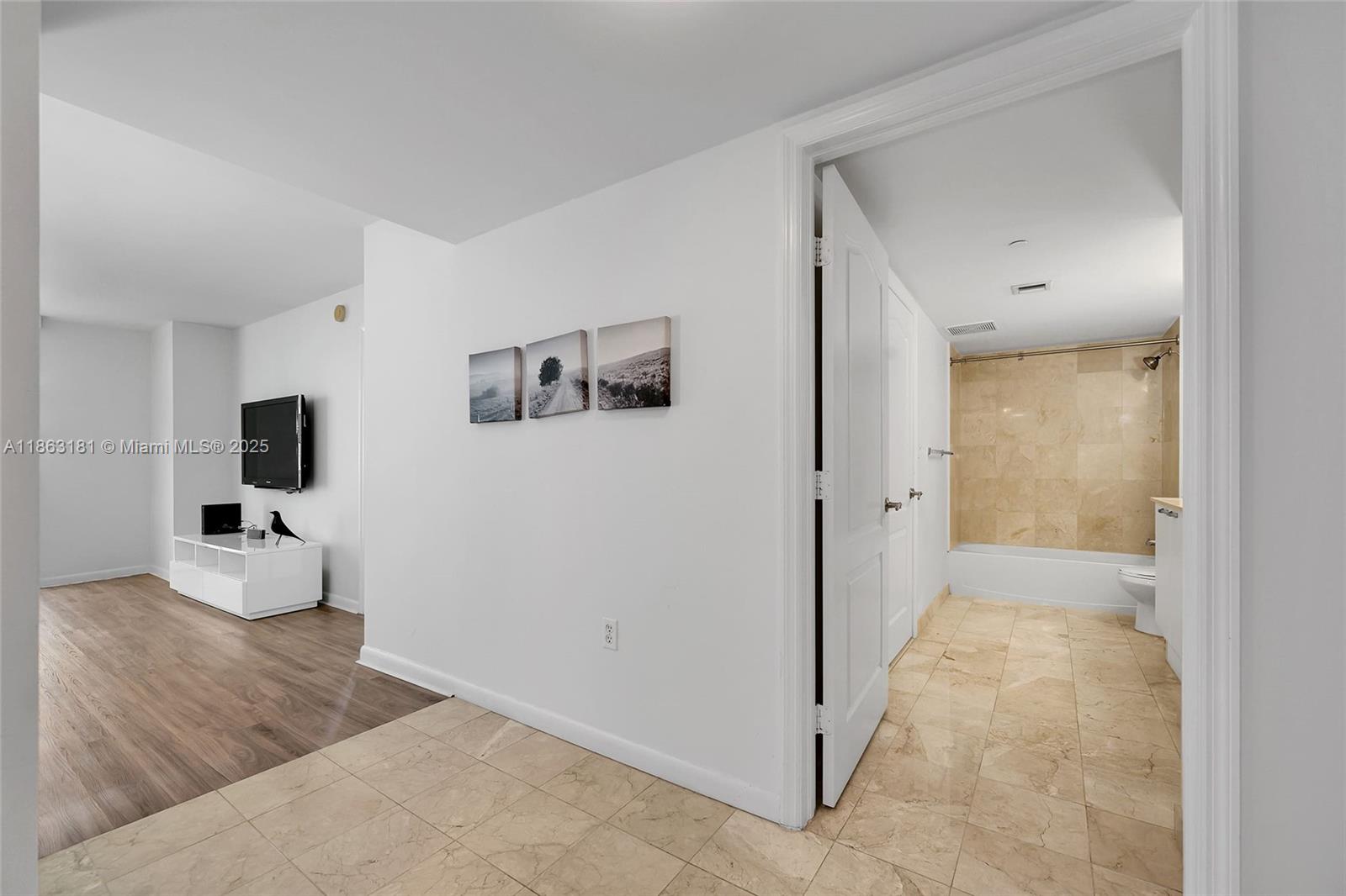2101 Brickell Ave # 905