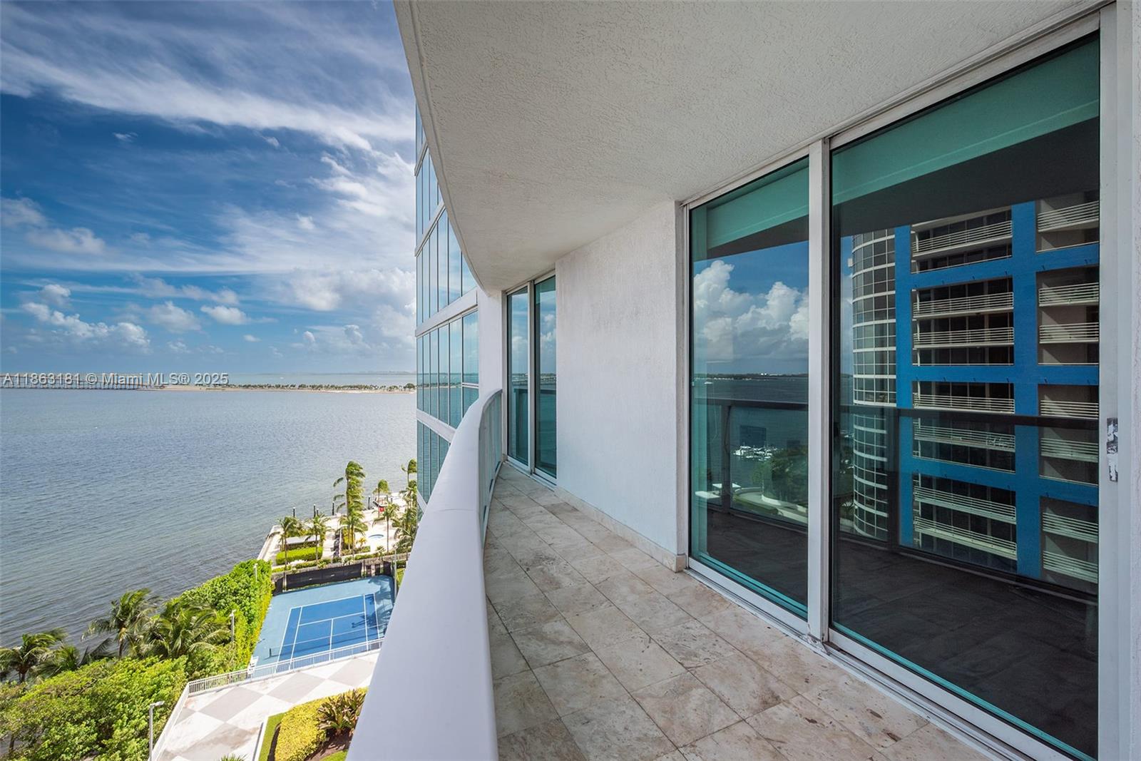 2101 Brickell Ave # 905