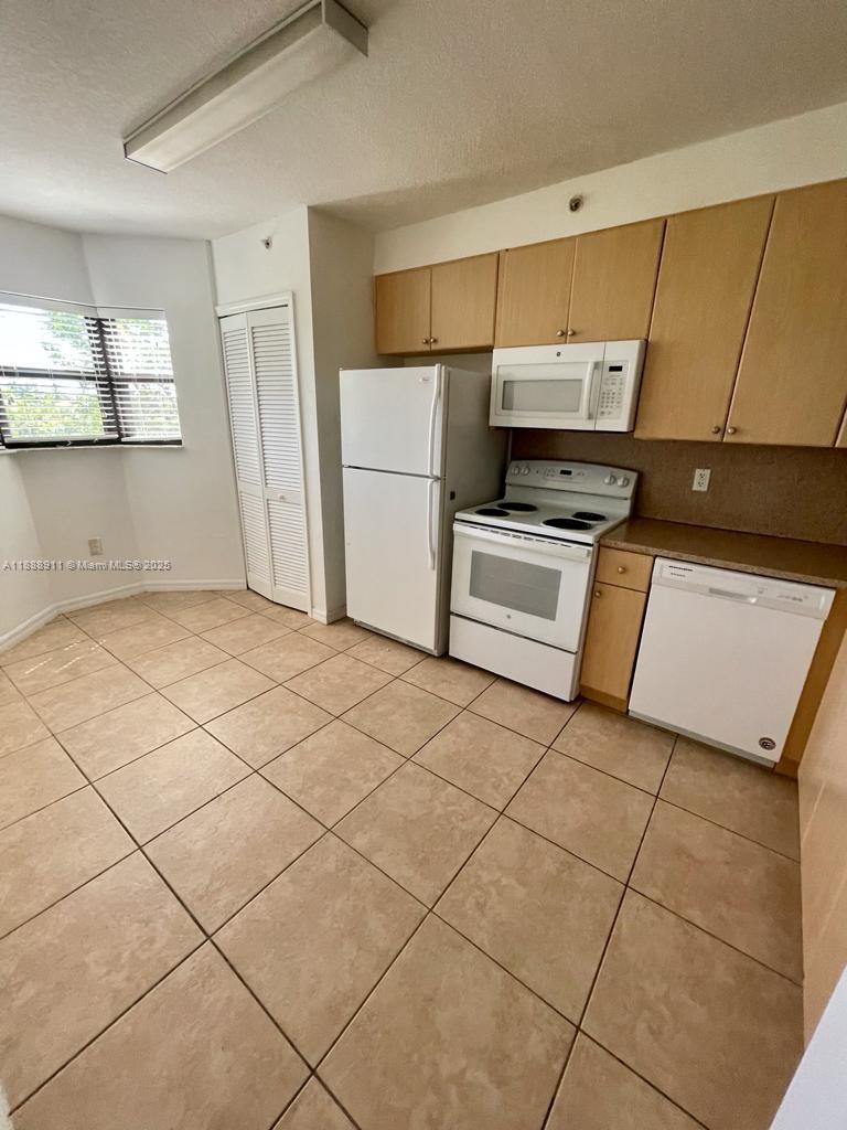 22701 SW 88 PL # 9 Unit: 204-9
