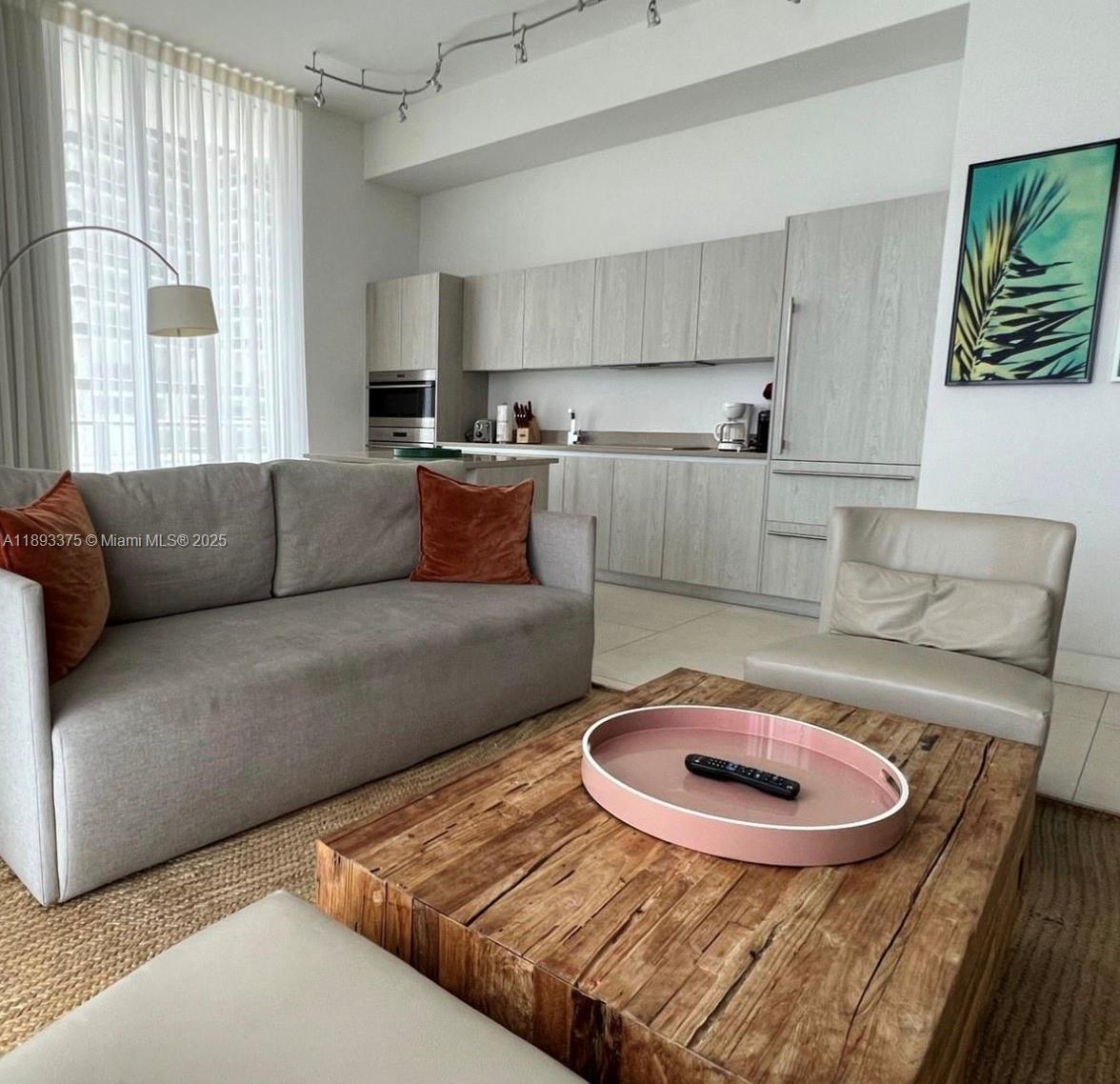 4111 S Ocean Dr # 405