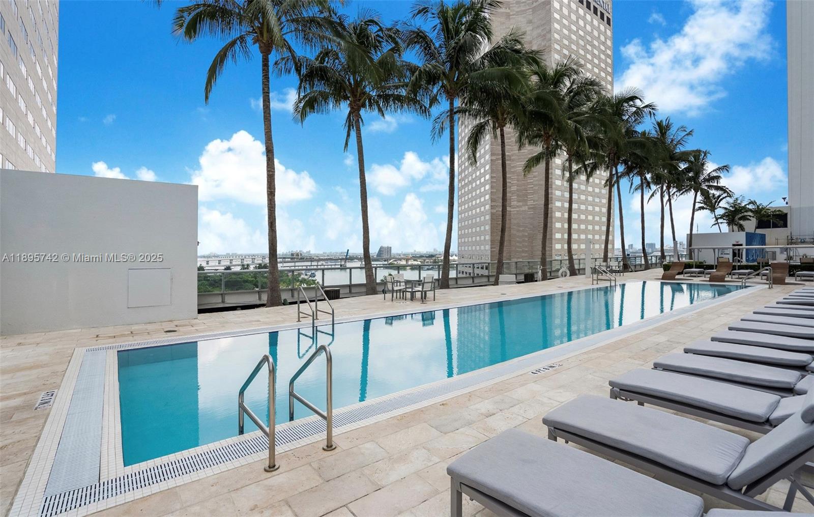 335 S Biscayne Blvd # 2707
