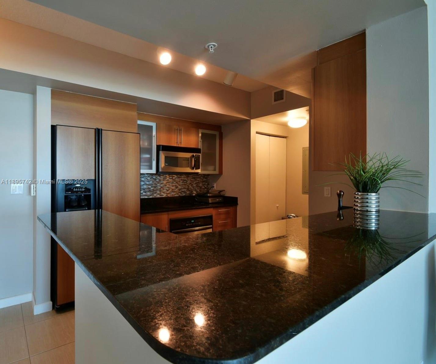 335 S Biscayne Blvd # 2707