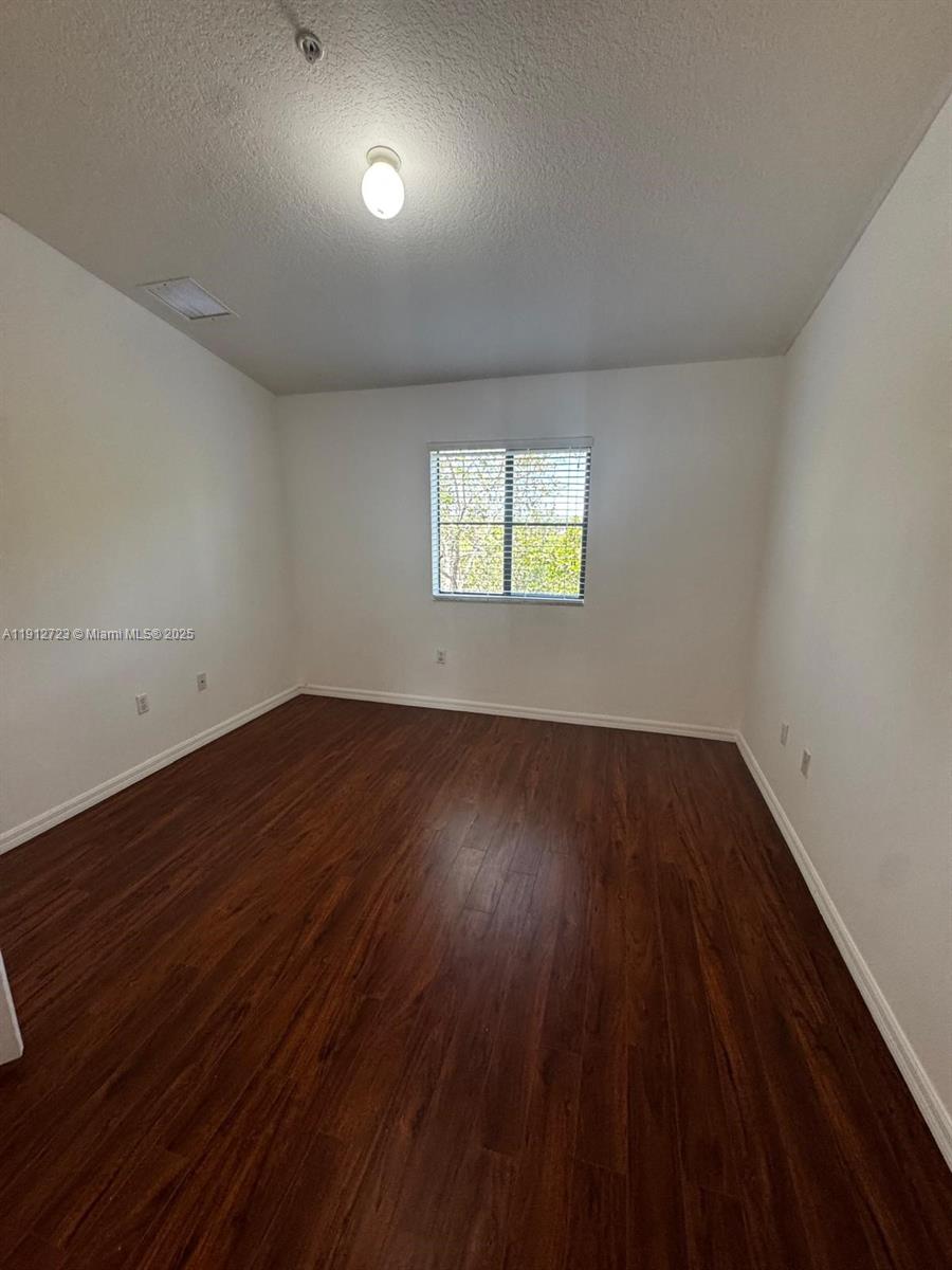 22621 SW 88th Pl # 8 Unit: 302-8