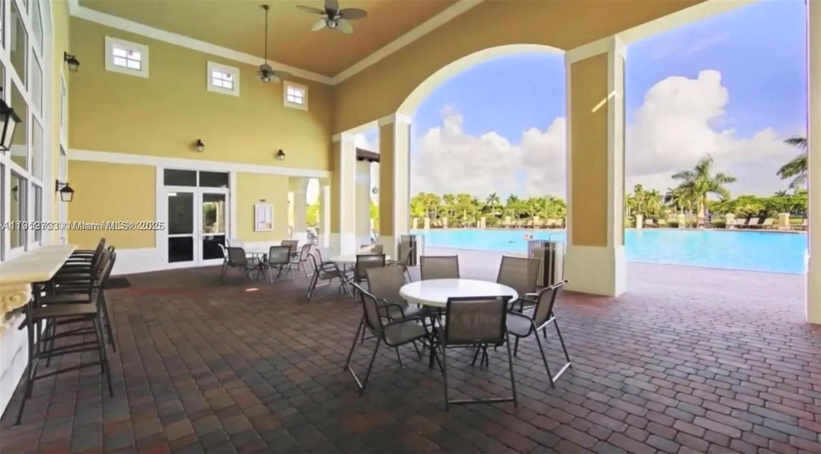 22621 SW 88th Pl # 8 Unit: 302-8
