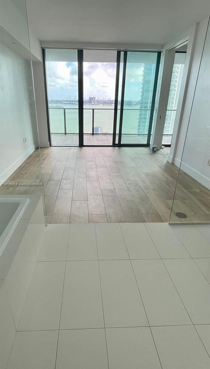650 NE 32 street # 1805