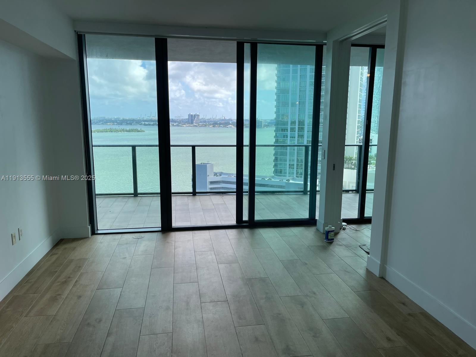 650 NE 32 street # 1805