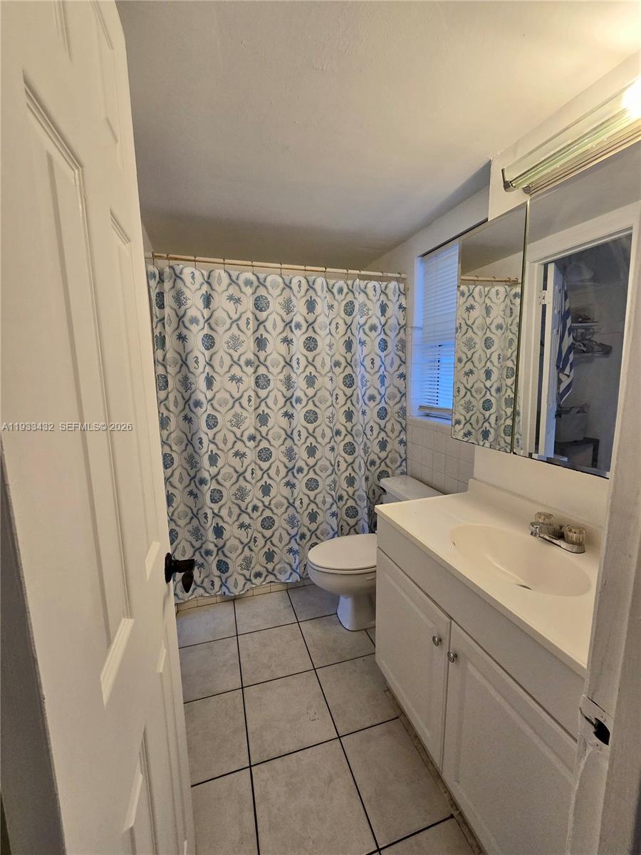 1001 SE 16th St # 1