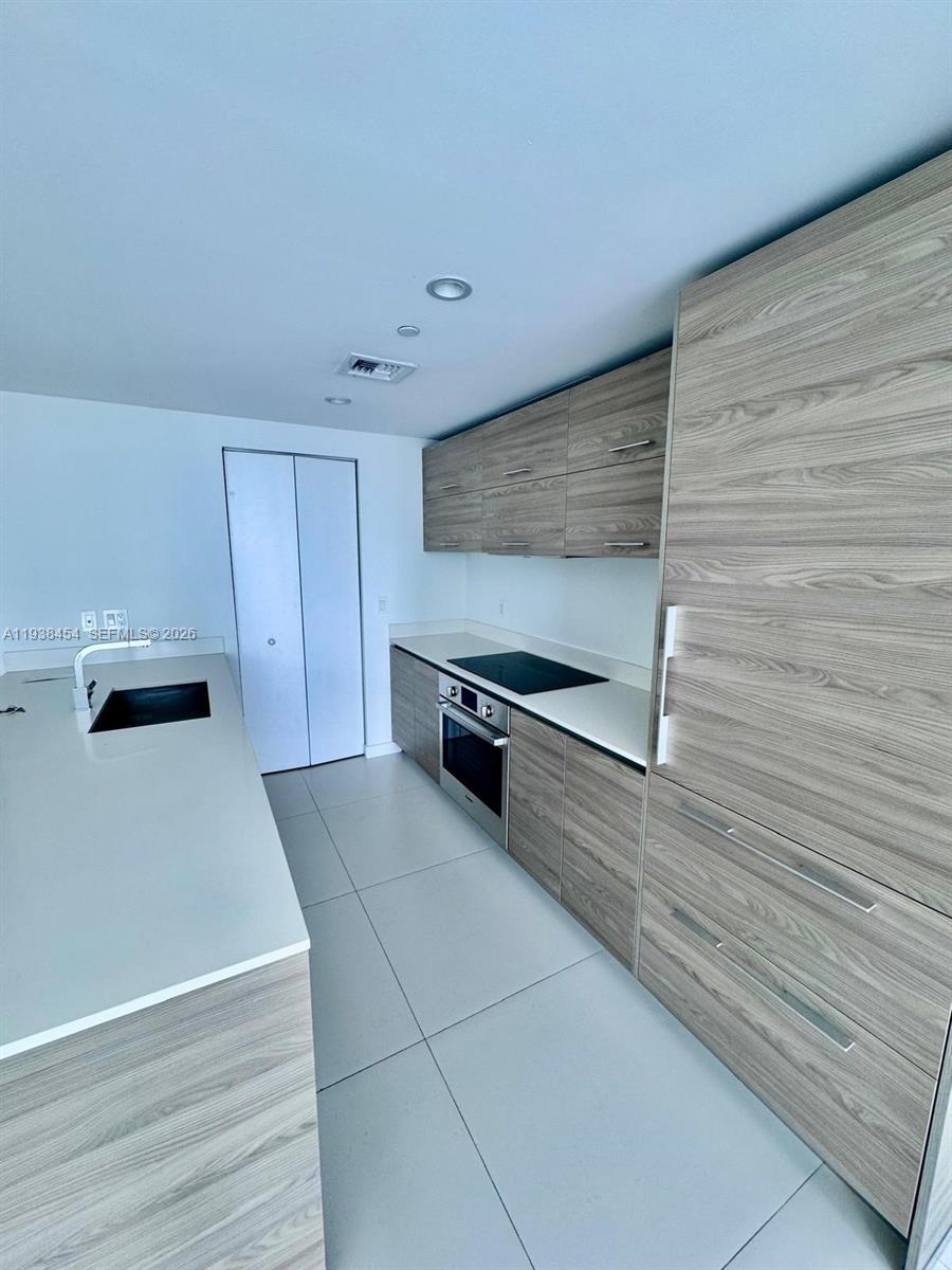 1300 S Miami Ave Unit: 1604
