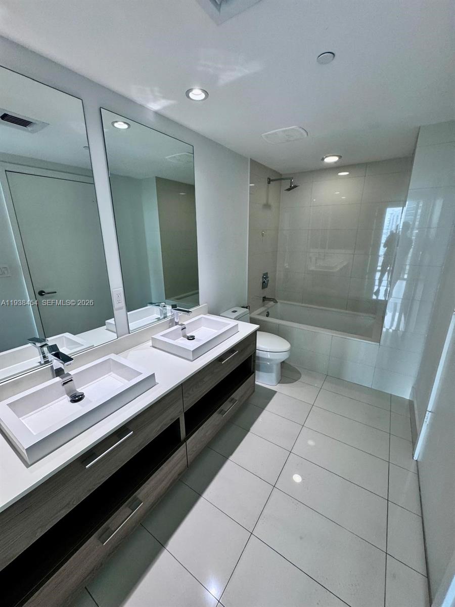 1300 S Miami Ave Unit: 1604