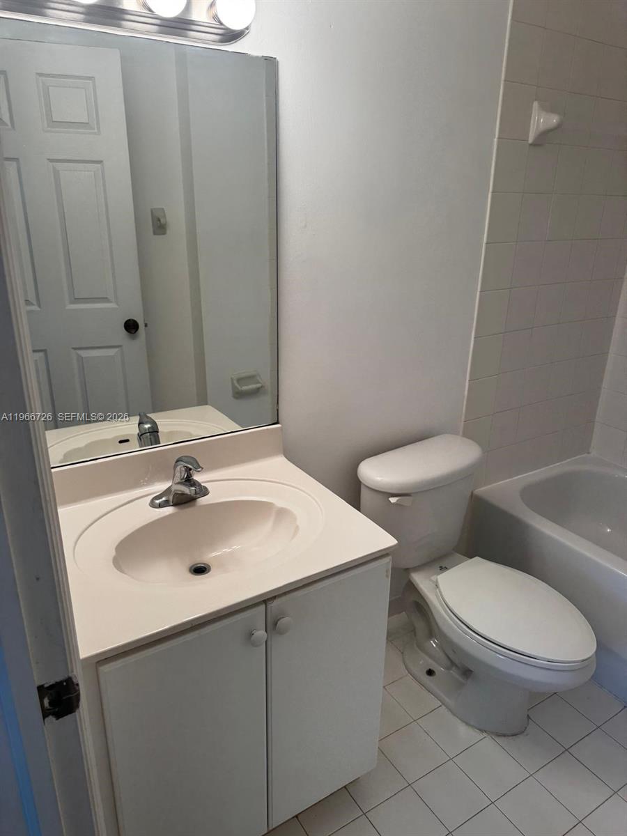 22621 SW 88th Pl # 8 Unit: 302-8