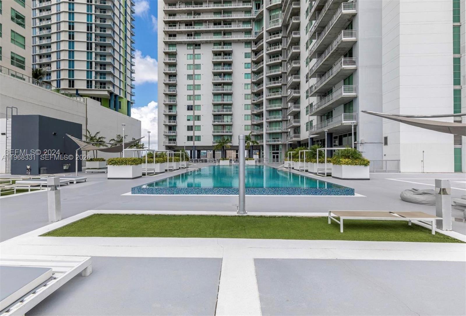 690 SW 1st Ct #1504