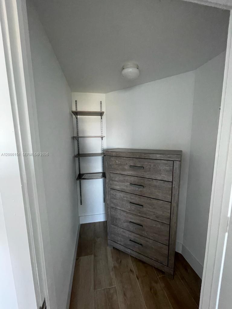 650 NE 32 street # 1805