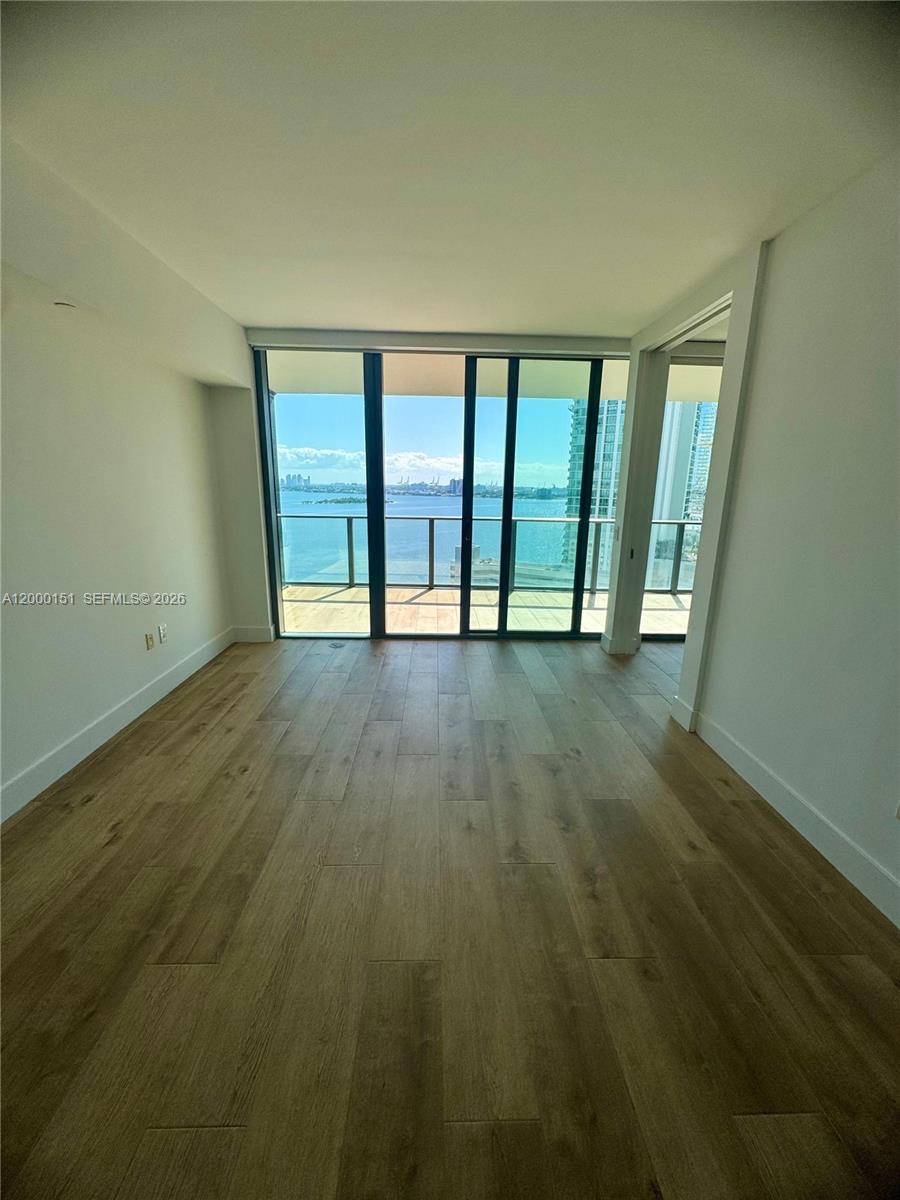 650 NE 32 street # 1805