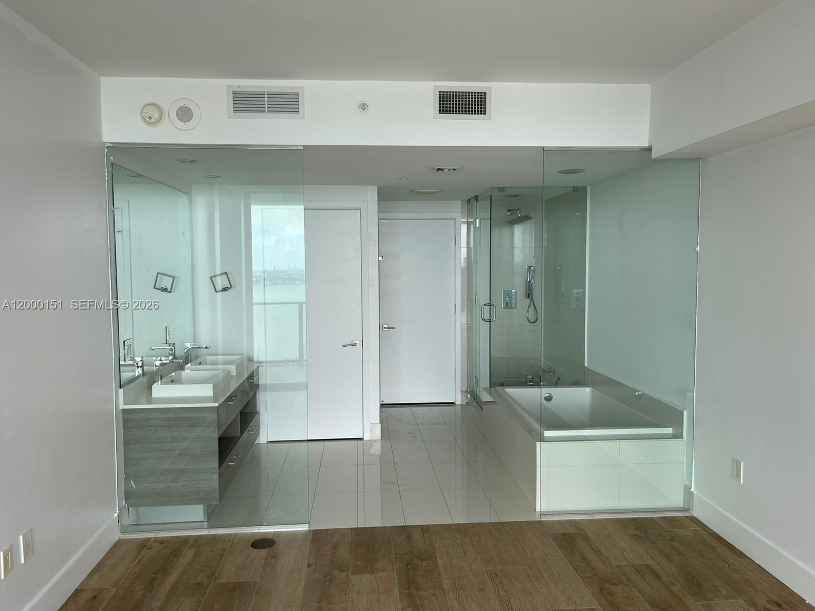 650 NE 32 street # 1805