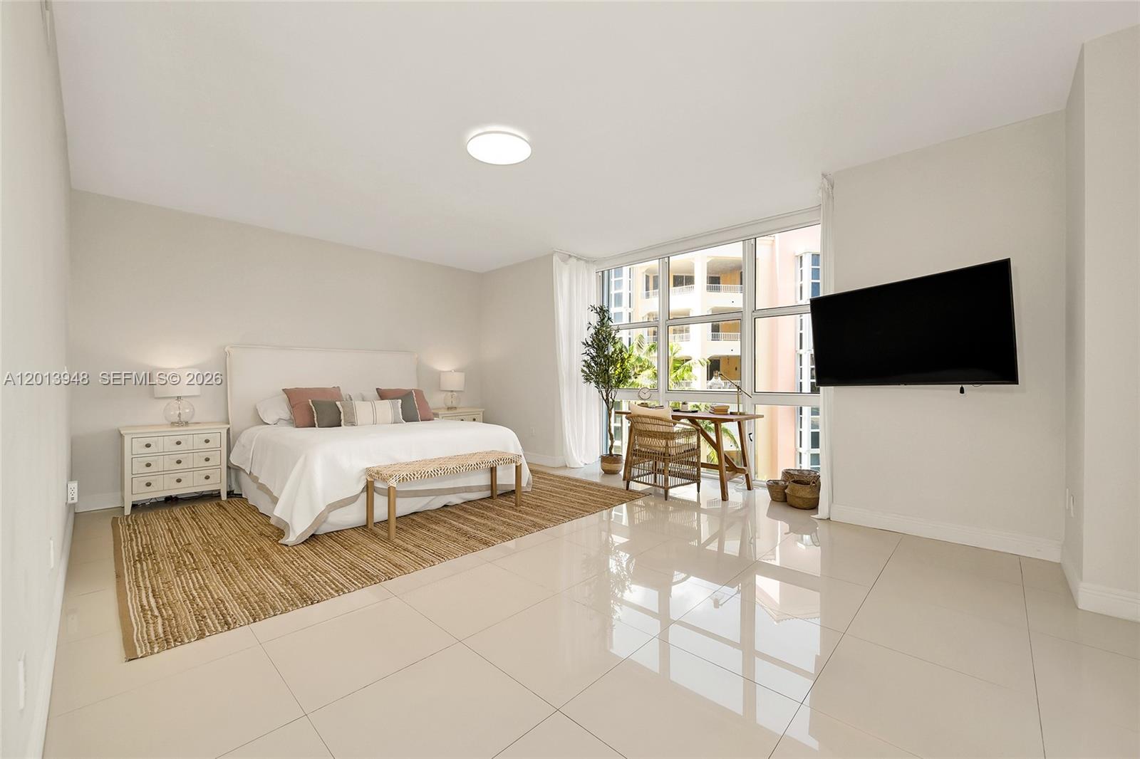 733 Crandon Blvd # 406