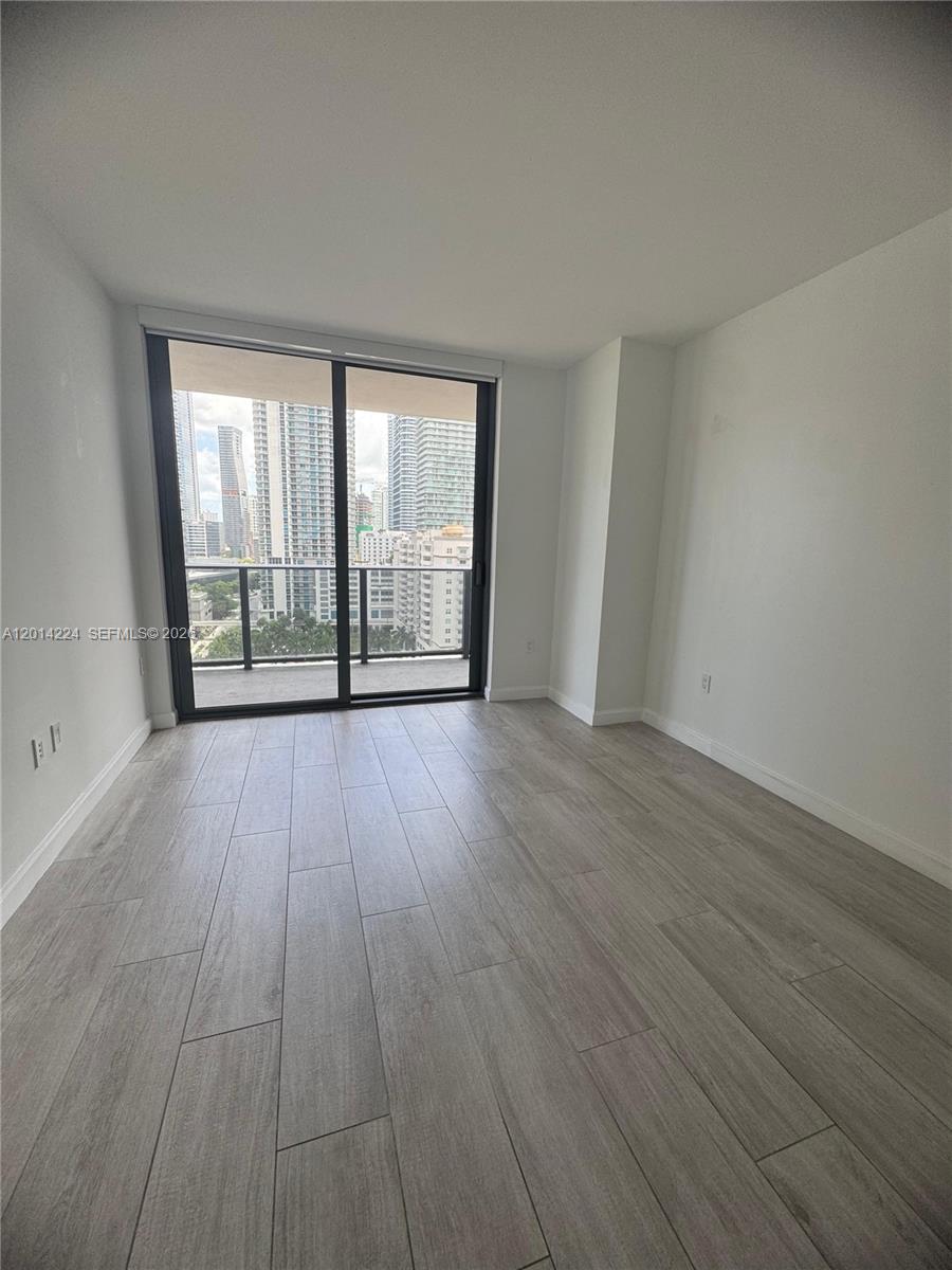 45 SW 9th St # 1104