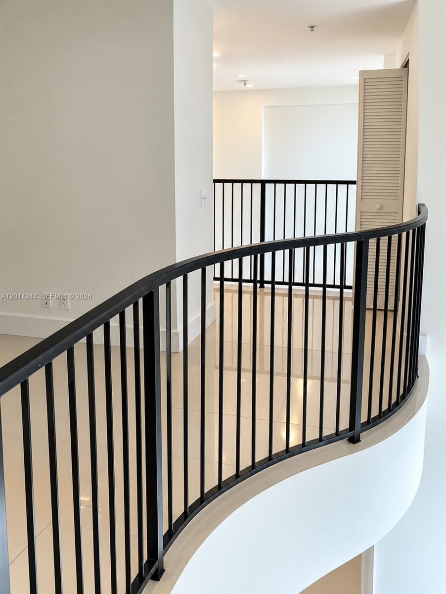 300 S Biscayne Blvd # L32 Unit: L-L32